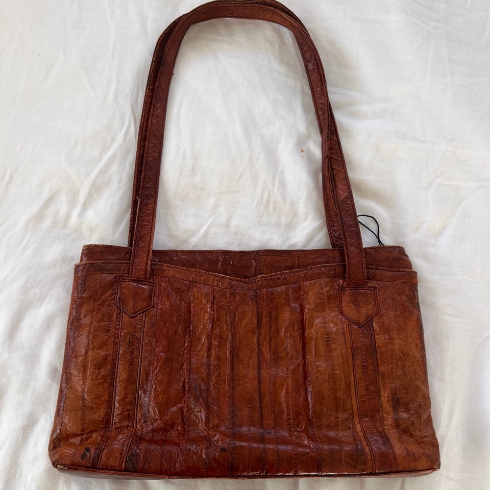 VINTAGE EEL SKIN